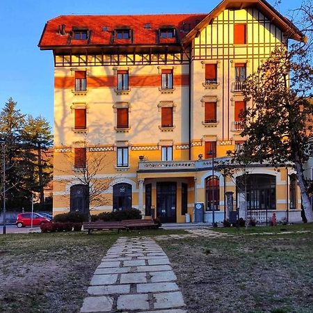 Bilocale Liberty Apartment Viggiù Екстериор снимка