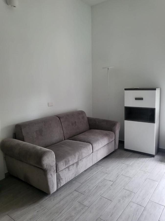 Bilocale Liberty Apartment Viggiù Екстериор снимка